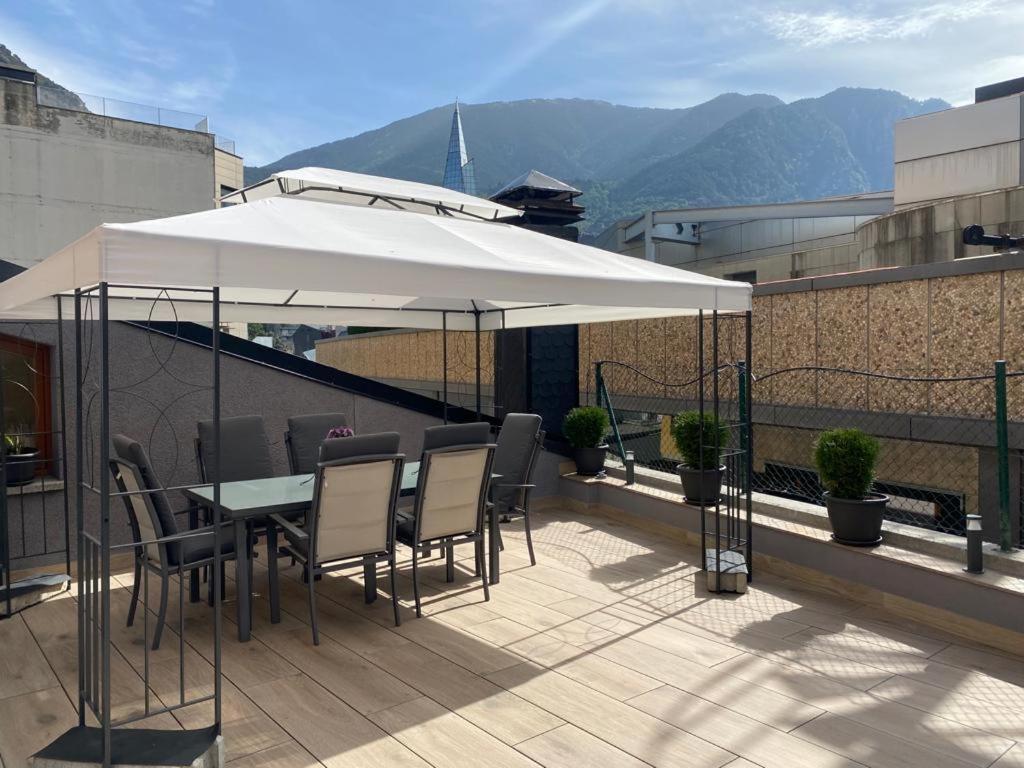 شقة Amplio Atico Con Terraza En Andorra Centro Les Escaldes المظهر الخارجي الصورة